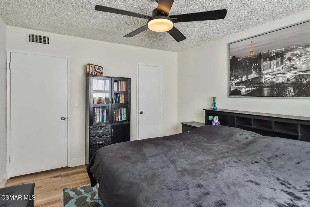 5429 Newcastle Avenue 213, Encino, California 91316 home-pic-14