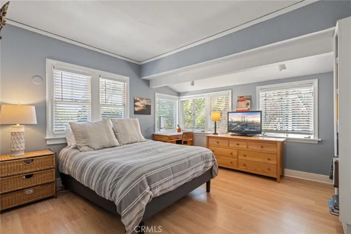 626 Elvira Avenue, Redondo Beach, California 90277