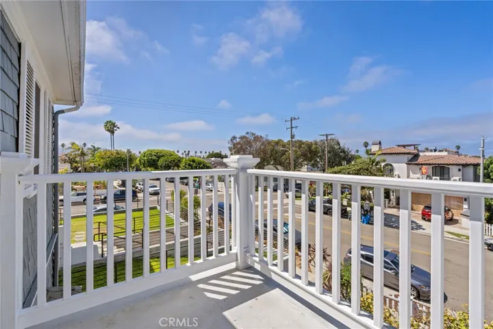 626 Elvira Avenue, Redondo Beach, California 90277