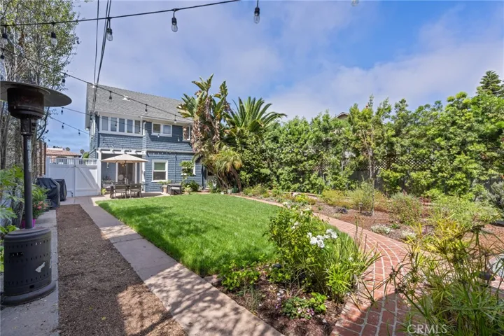 626 Elvira Avenue, Redondo Beach, California 90277