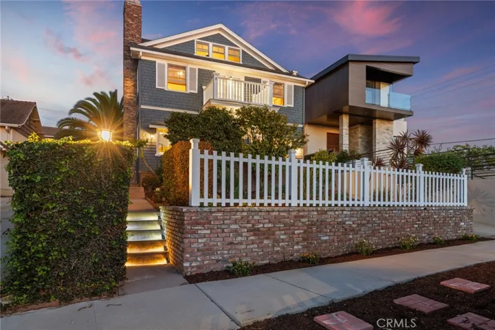 626 Elvira Avenue, Redondo Beach, California 90277