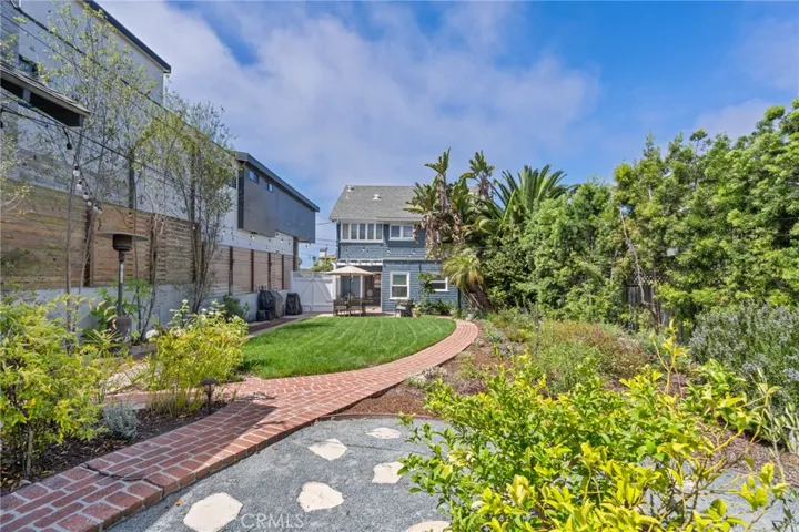 626 Elvira Avenue, Redondo Beach, California 90277