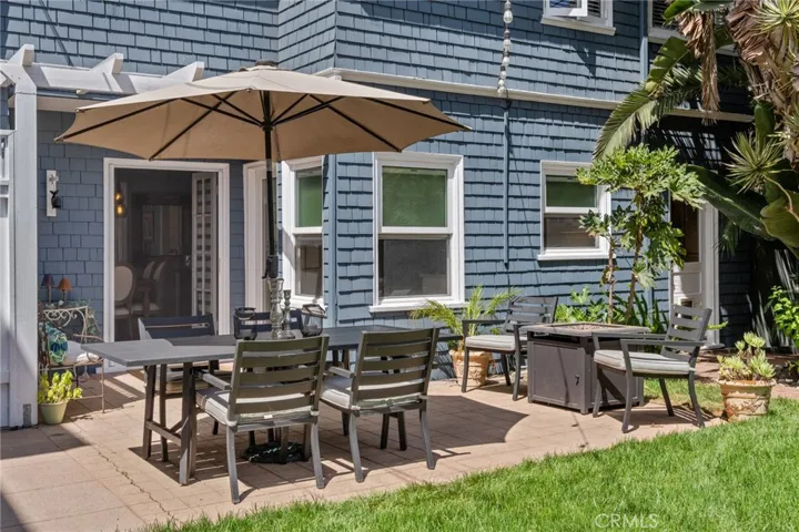 626 Elvira Avenue, Redondo Beach, California 90277
