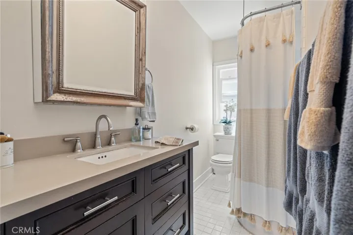 626 Elvira Avenue, Redondo Beach, California 90277