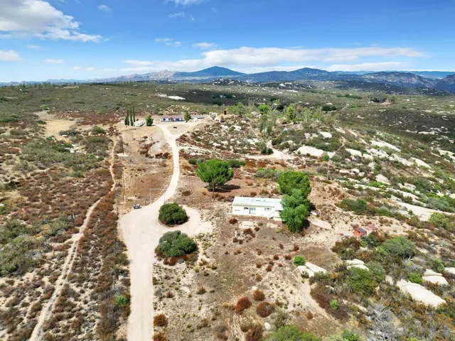 25355 Boulder Oaks Rd, Potrero, California 91963