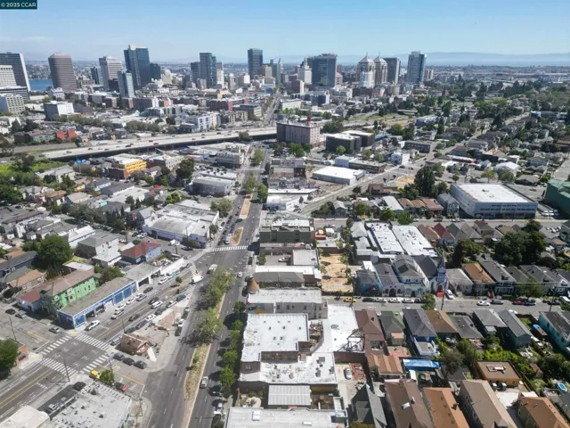 2521 San Pablo Ave, Oakland, California 94612