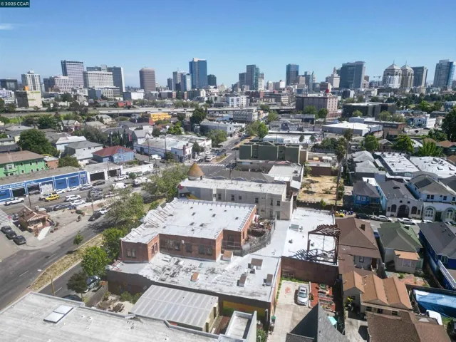 2521 San Pablo Ave, Oakland, California 94612