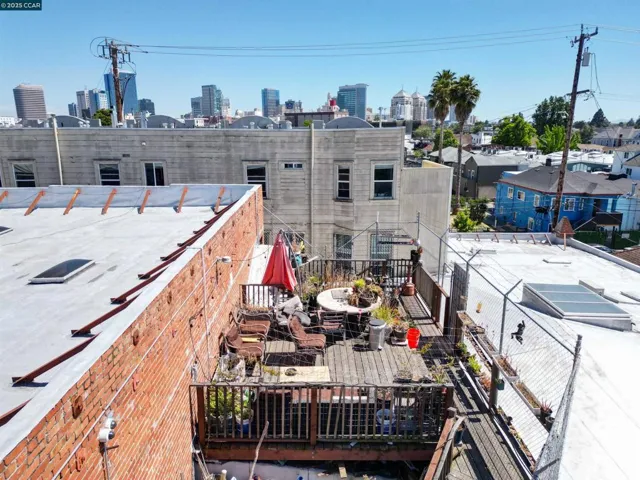 2521 San Pablo Ave, Oakland, California 94612