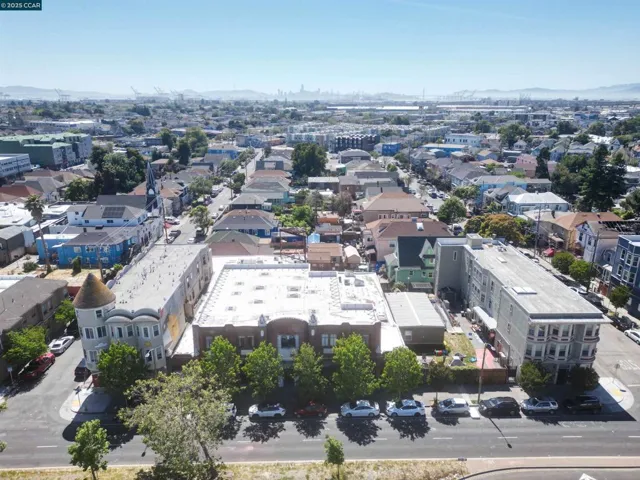 2521 San Pablo Ave, Oakland, California 94612