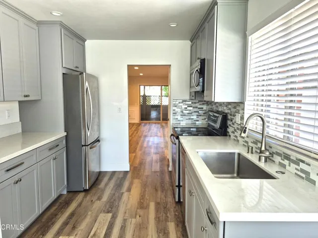 7107 Village 7 (7)
