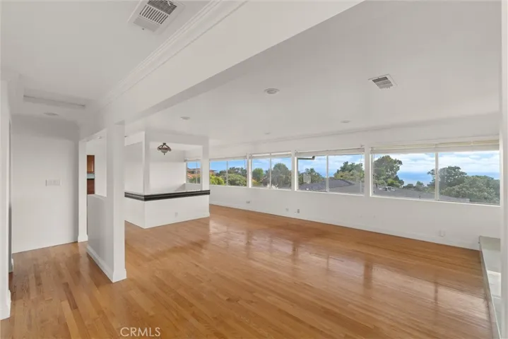 7206 Crest Road, Rancho Palos Verdes, California 90275