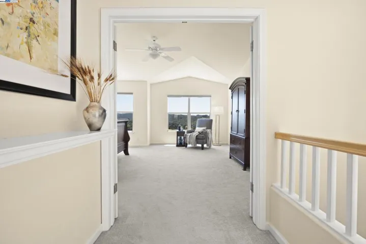 22284 E Lyndon Loop, Castro Valley, California 94552