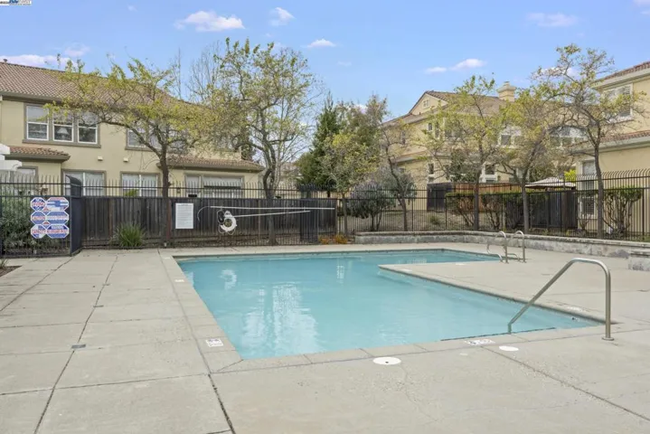 Lyndon Loop Area Only Pool