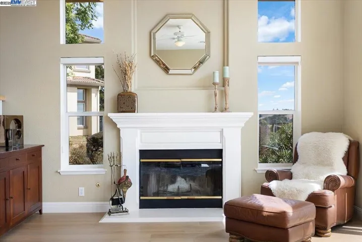 22284 E Lyndon Loop, Castro Valley, California 94552