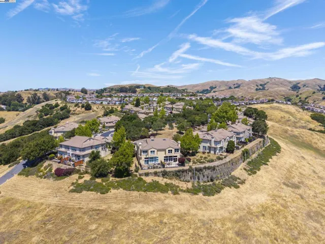 22284 E Lyndon Loop, Castro Valley, California 94552