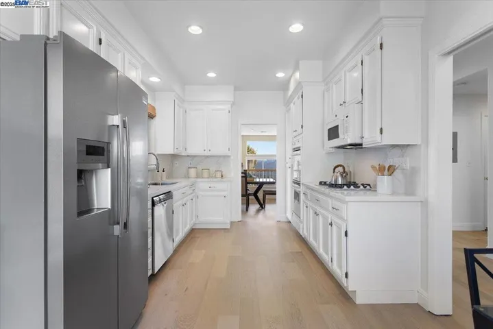 22284 E Lyndon Loop, Castro Valley, California 94552