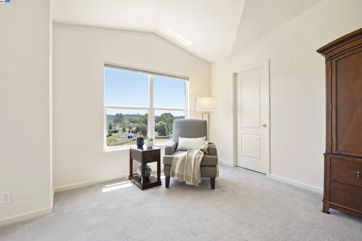 22284 E Lyndon Loop, Castro Valley, California 94552