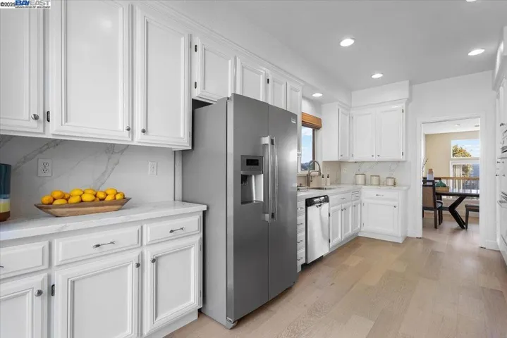22284 E Lyndon Loop, Castro Valley, California 94552