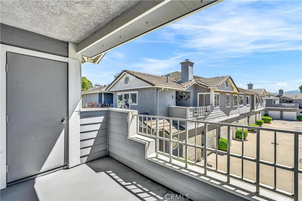 6631 Laurelton Lane 203, Chino Hills, California 91709 home-pic-19