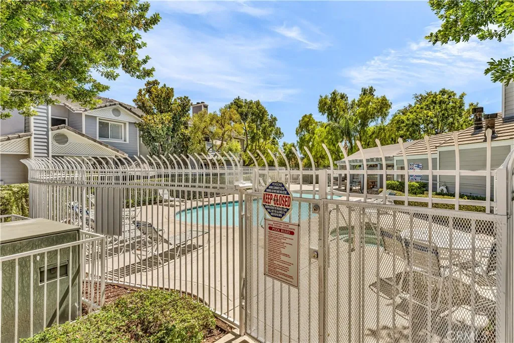 6631 Laurelton Lane 203, Chino Hills, California 91709 home-pic-22