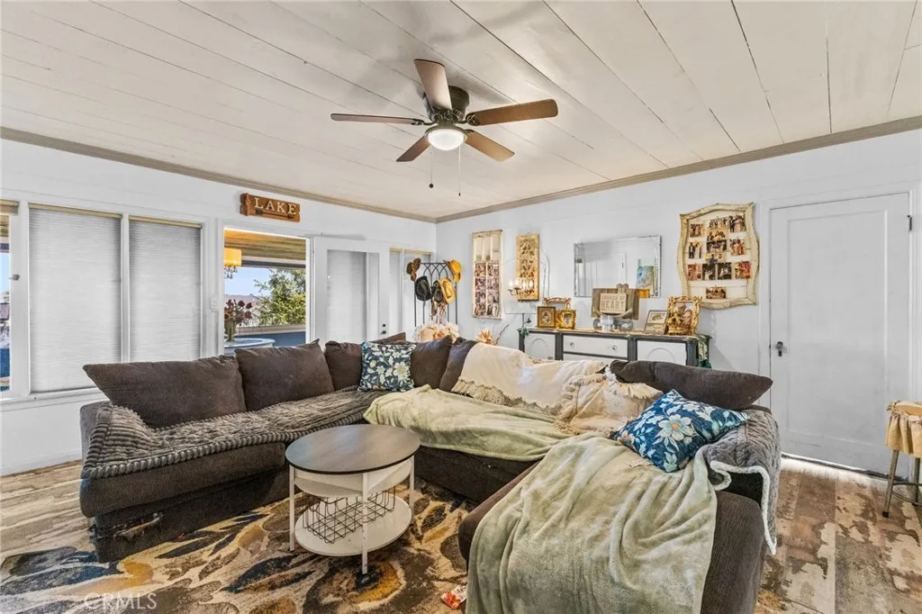 17421 Haynes Avenue, Lake Elsinore, California 92530 home-pic-12