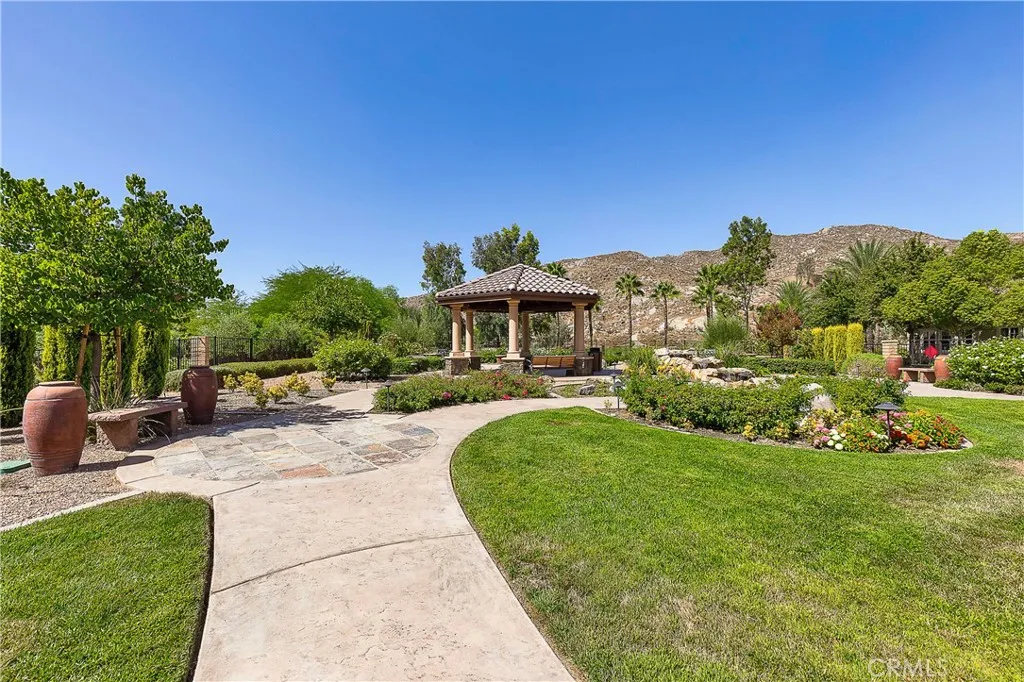 245 Glenview Lane, Hemet, California 92545 home-pic-25