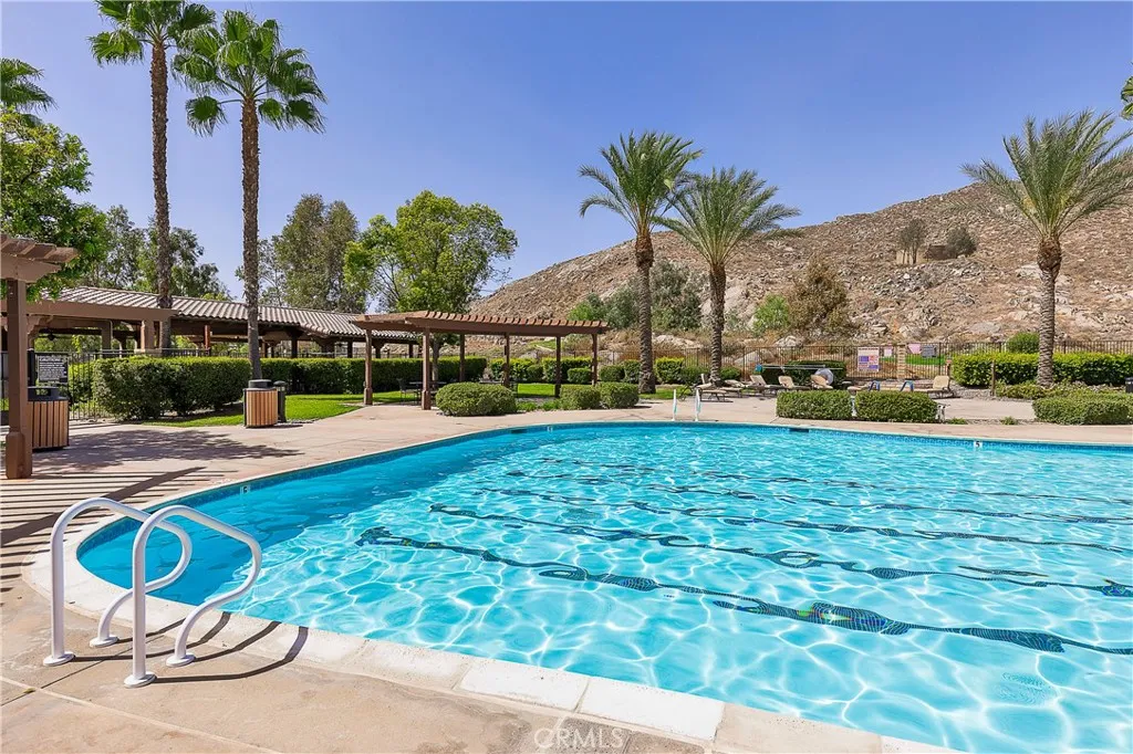 245 Glenview Lane, Hemet, California 92545 home-pic-45