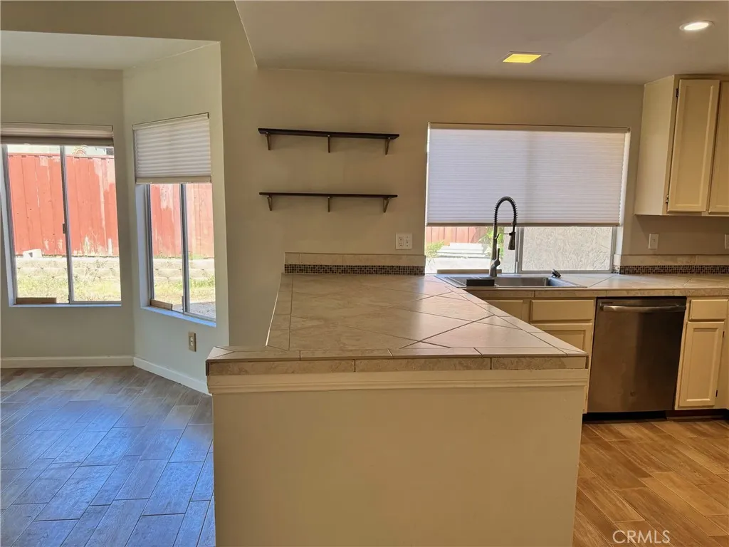 30628 Moontide Court, Temecula, California 92592 home-pic-12