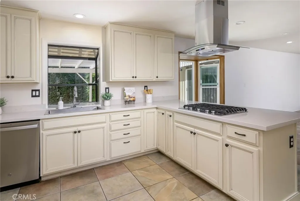4781 4781 Kona Kove, Yorba Linda, California 92886 home-pic-13