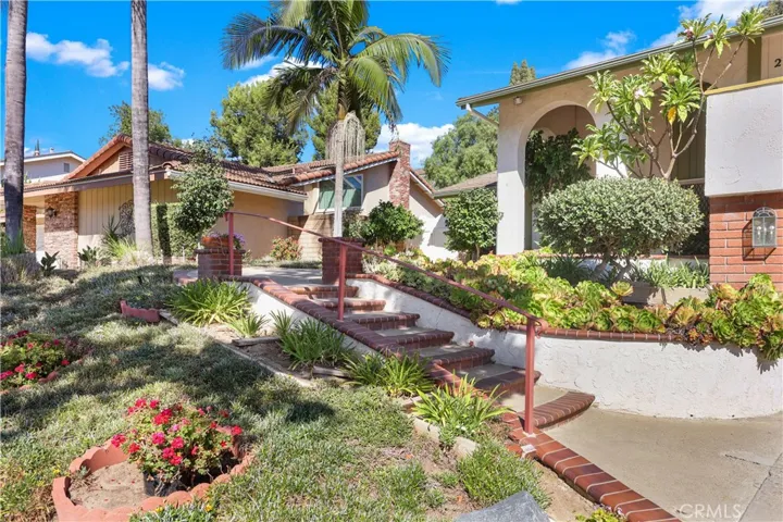 2116 Camino Centroloma, Fullerton, California 92833