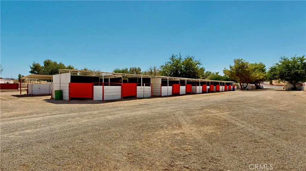 9983 Choiceana Avenue, Hesperia, California 92345 home-pic-14