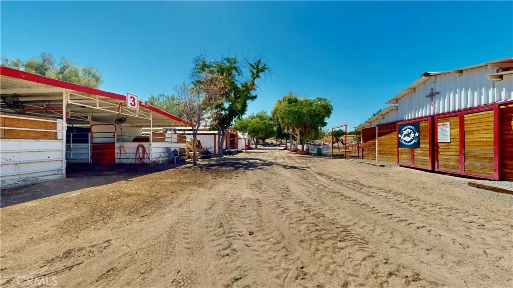 9983 Choiceana Avenue, Hesperia, California 92345 home-pic-32
