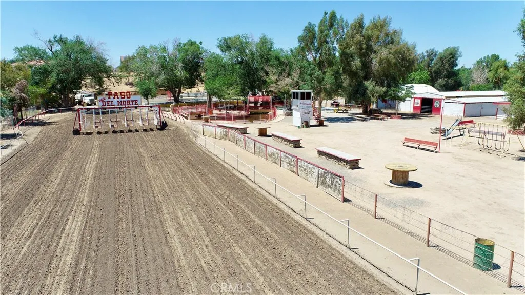 9983 Choiceana Avenue, Hesperia, California 92345 home-pic-6