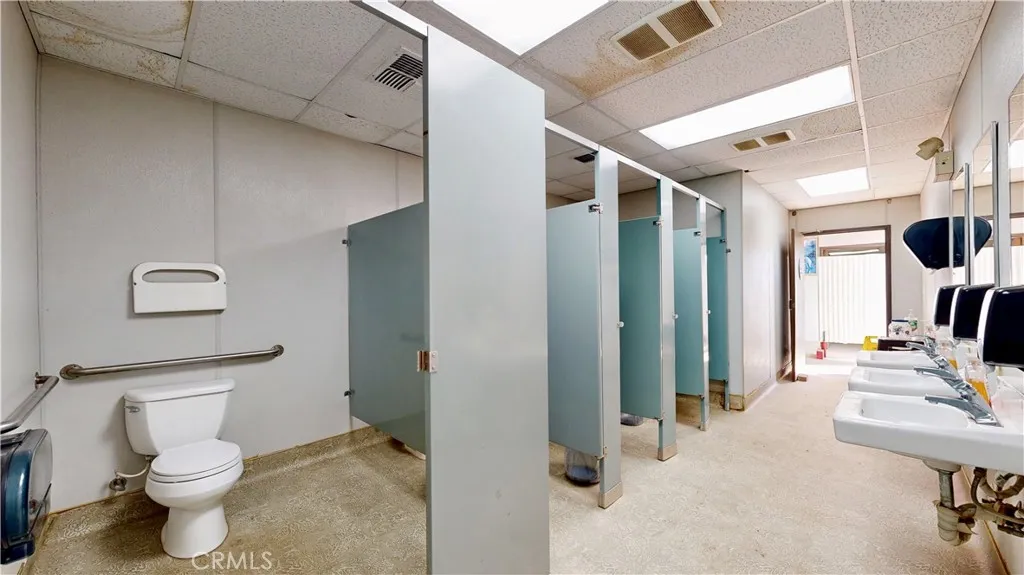 9983 Choiceana Avenue, Hesperia, California 92345 home-pic-26