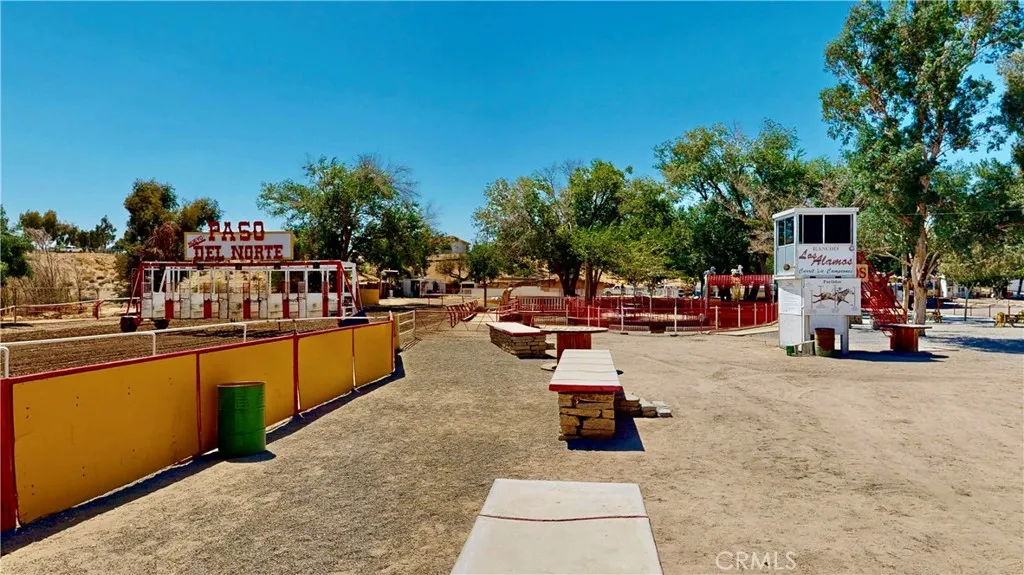 9983 Choiceana Avenue, Hesperia, California 92345 home-pic-8