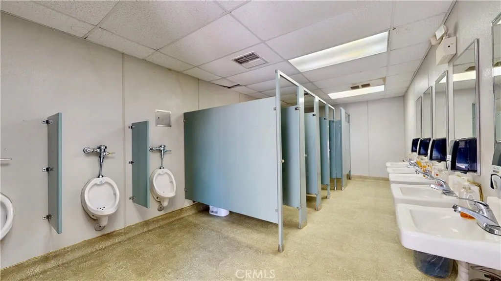 9983 Choiceana Avenue, Hesperia, California 92345 home-pic-25