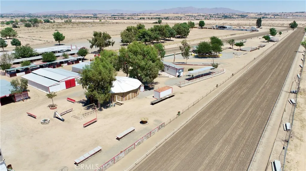 9983 Choiceana Avenue, Hesperia, California 92345 home-pic-33