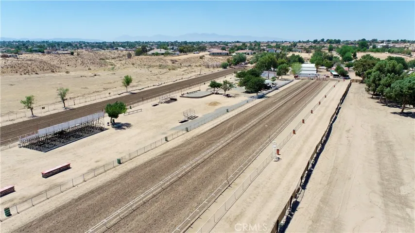 2 Race Tracks