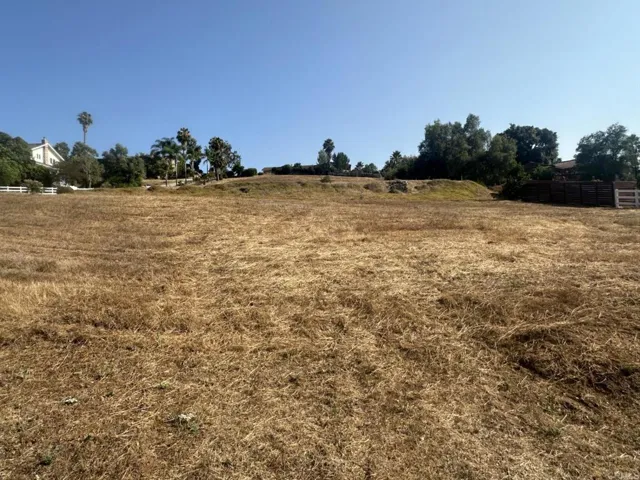 3009 Reed Rd., Escondido, California 92027
