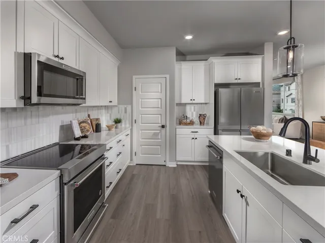 Photo is not of the actual home but is an inspirational photo of builder’s model home and may depict options, furnishings, and/or decorator features that are not included.