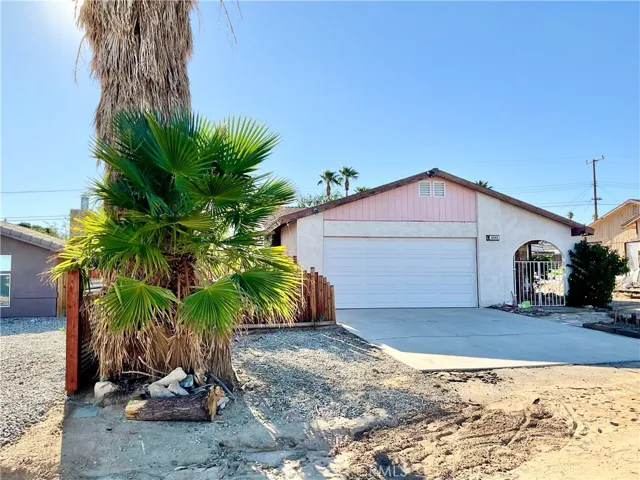 6042 Cahuilla Avenue, 29 Palms, California 92277