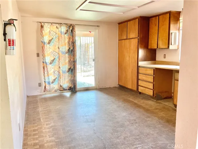 6042 Cahuilla Avenue, 29 Palms, California 92277