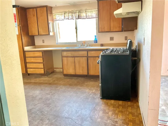 6042 Cahuilla Avenue, 29 Palms, California 92277