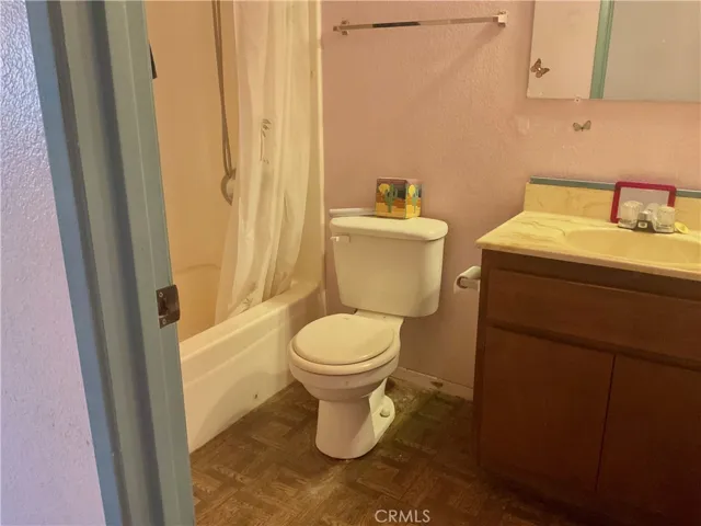 6042 Cahuilla Avenue, 29 Palms, California 92277
