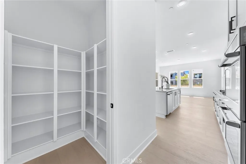 123 Bosal, Irvine, California 92618 home-pic-19