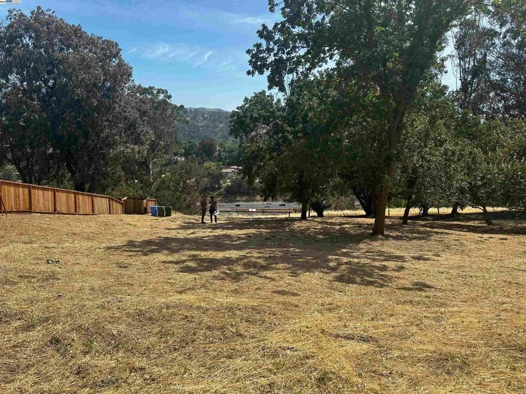 194 Hillcroft Way, Walnut Creek, California 94597 home-pic-17