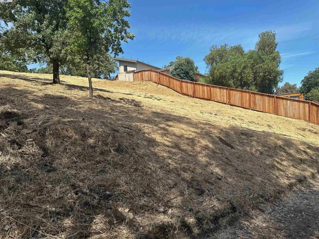 194 Hillcroft Way, Walnut Creek, California 94597 home-pic-15