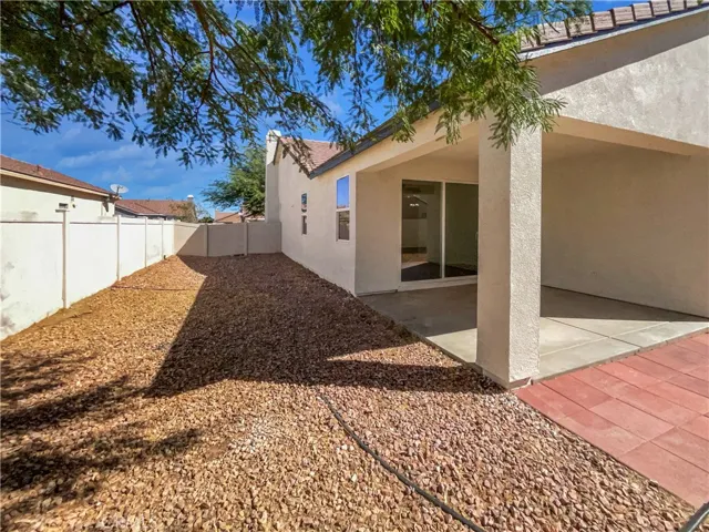 11737 Poppy Rd, Adelanto, California 92301