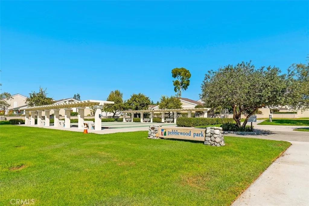 352 Fallingstar, Irvine, California 92614 home-pic-39
