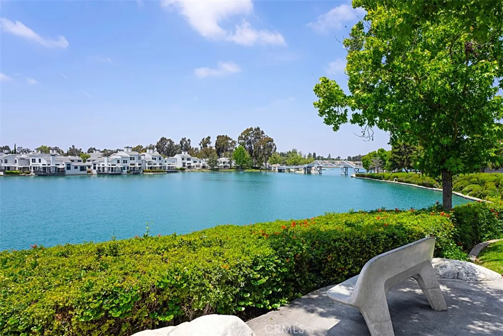 352 Fallingstar, Irvine, California 92614 home-pic-32